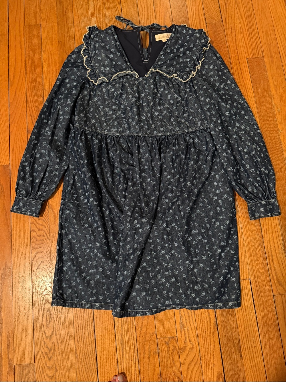 Women’s prairie-core Navy Floral Long-Sleeve Dress with Lace Collar